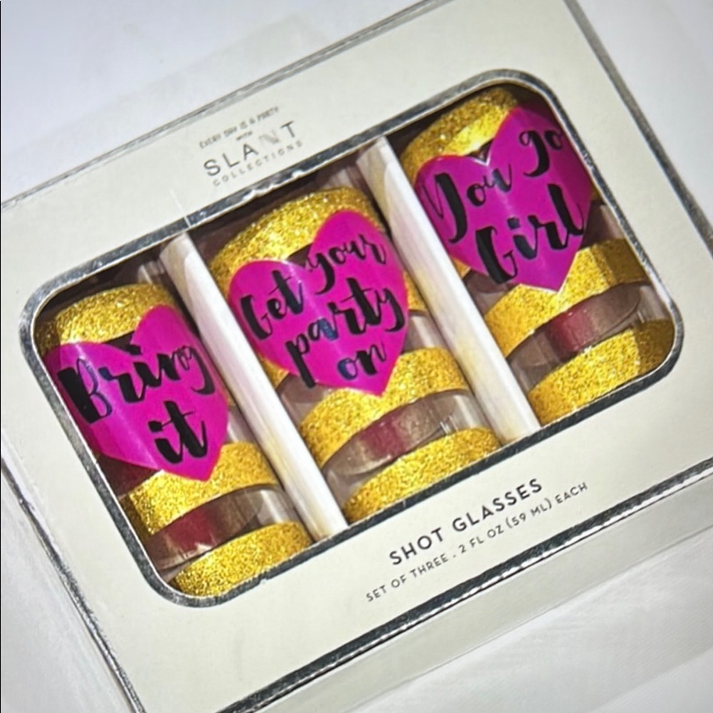 ❣️5|$25🤣Girls night out 🥳 Slant Collections Gold and Pink Shot Glass Set💥 🆕